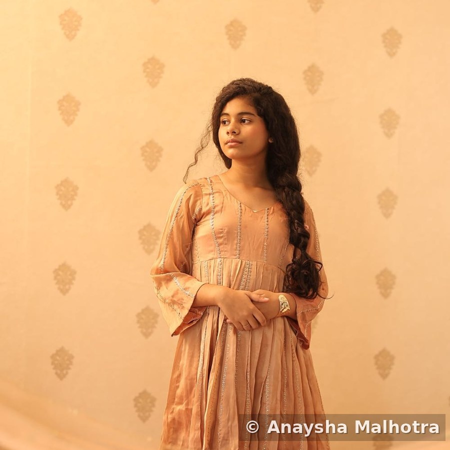 Anaysha soft portrait young model